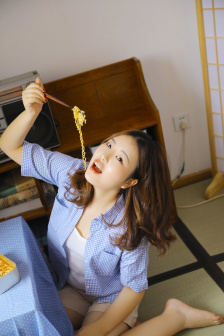 狗狗充满了我的子宫